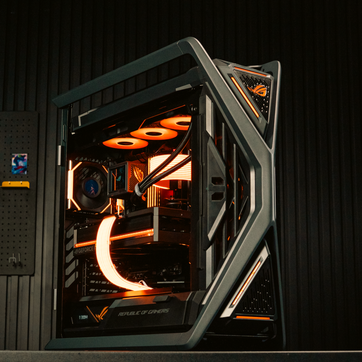 ASUS Extreme (AMD Ryzen 9 9950X3D/VGA RTX 5090)